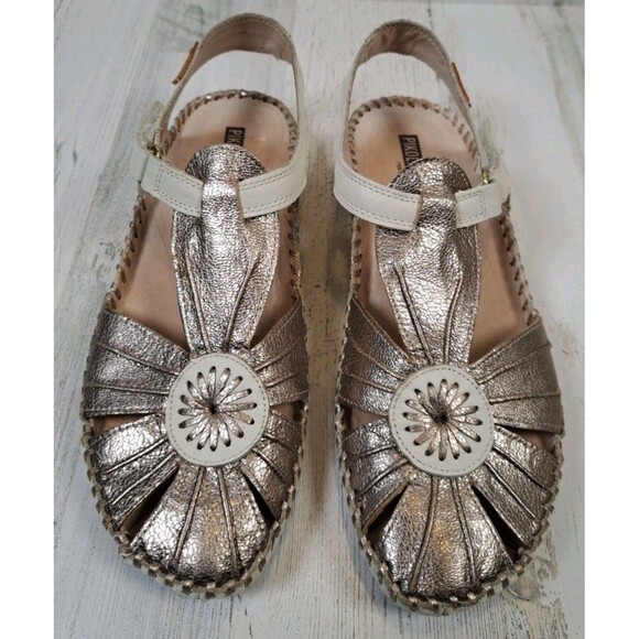 PIKOLINOS Metallic Silver Sandals - Picture 1 of 16